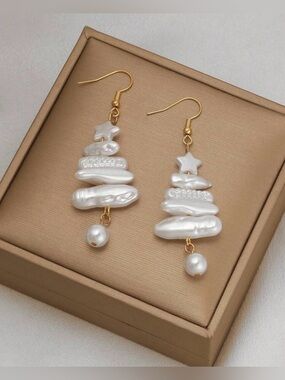 Christmas Tree Faux White Pearl Dangle Drop Earring Classy Style NEW no box
